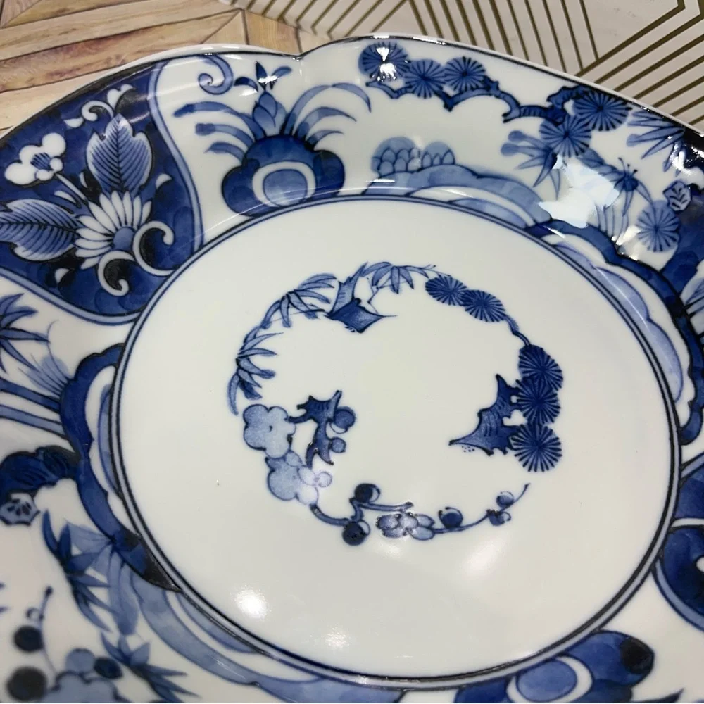 Japanese Ryu-Ho Sanyo Toki Clover-Shaped Bowl‎ blue and white Floral Pattern D11
